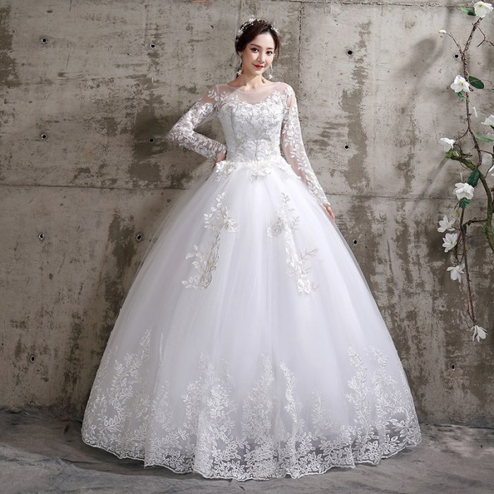 White wedding dresses with long sleeves