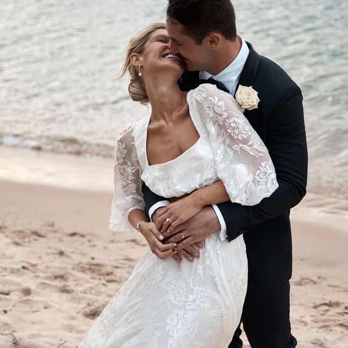 Simple beach wedding dress