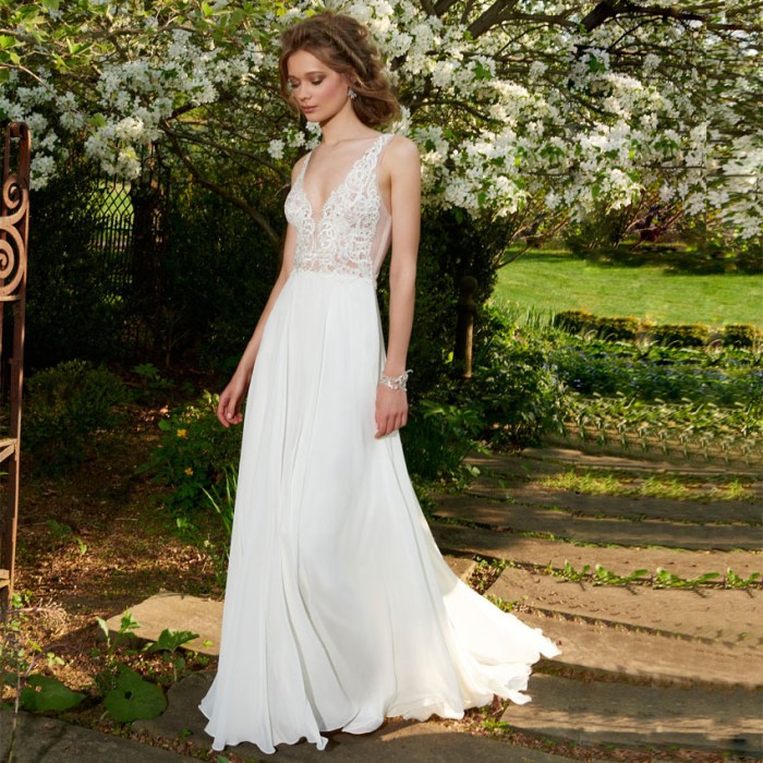 Simple beach wedding dress