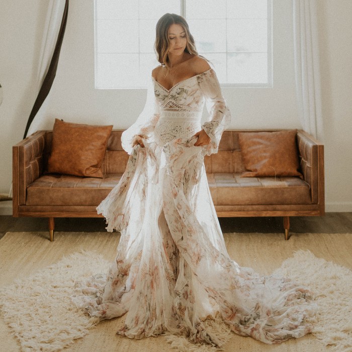 Boho chic wedding dresses