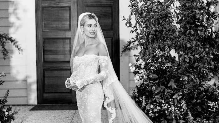 Hayley bieber wedding dress